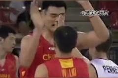 把球給姚就對了！雅典奧運(yùn)中國69-62新西蘭 姚明爆砍38分