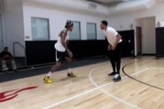 馬克西方烏布雷拉文三人輪流單挑，NBA級別的真的是互爆