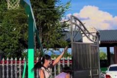 1v1背打女生防守 這是多少球迷夢寐以求的玩法？