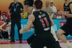 籃球真的可以1v5！葉光輝被5名防守球員包圍，6秒完成一次快攻！